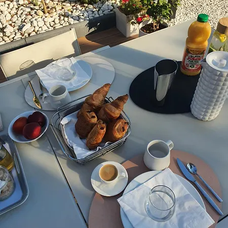 Daniel Homestay szállás *